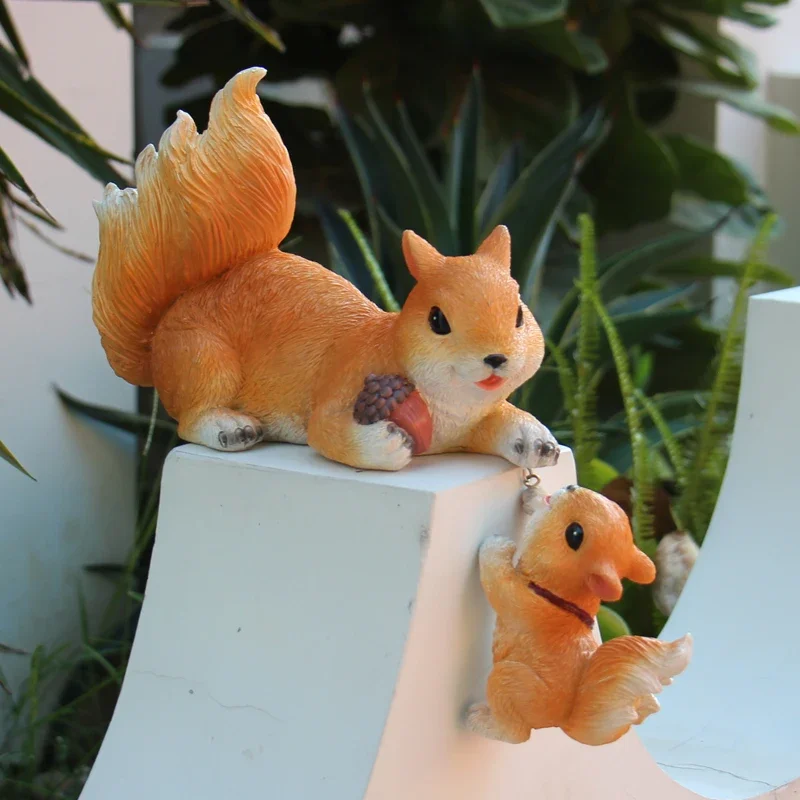 Squirrel Sculpture Handicraft Resin Room Desktop Courtyard Decoration Children's Ornaments