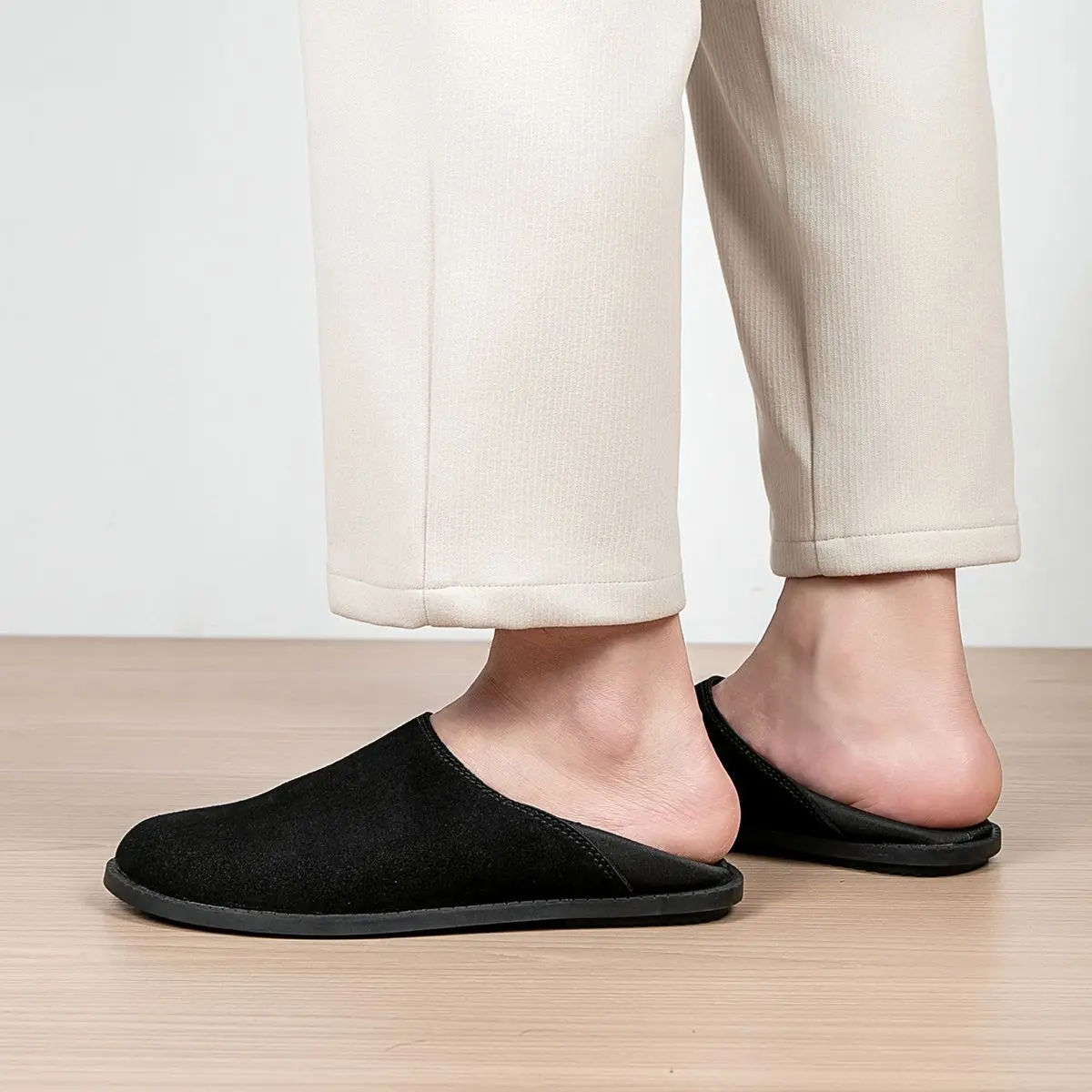 Fashion men's shoes breathable Doudou casual men's shoes new soft sole simple men's trend loafers