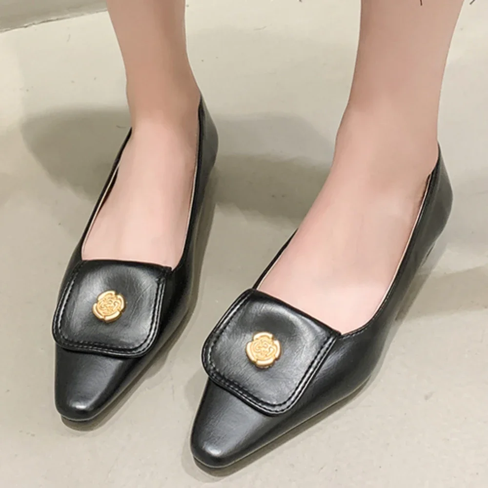 Sepatu pump kulit paten hitam mewah untuk wanita, sepatu hak tinggi modis ujung lancip, sepatu kantor selop hak kerja, sepatu loafer wanita