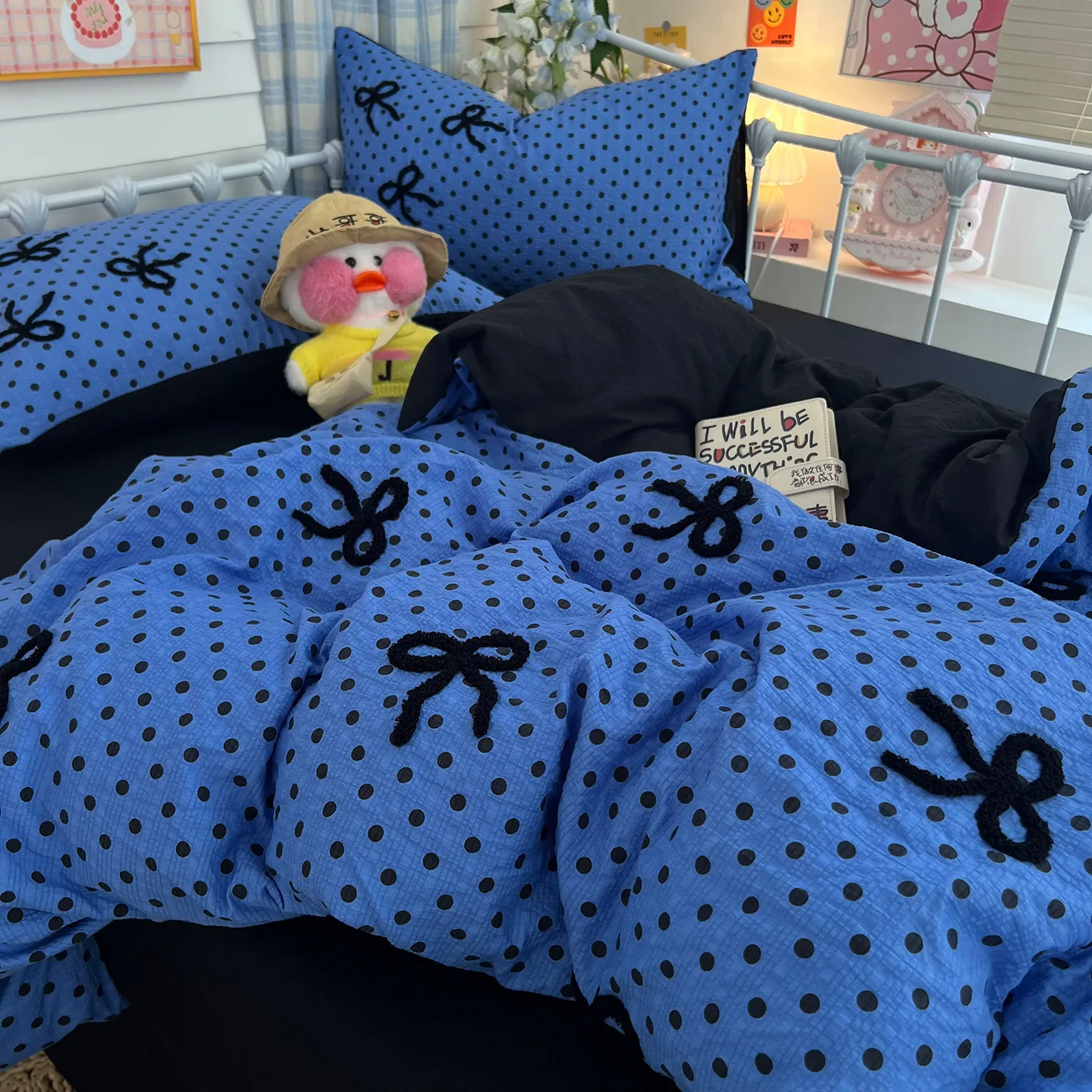 Ins Korean Style Bedding Set Polka Dot Bow Towel Embroidery Blue Red Flat Sheet Set for Bedroom Decor 200*230cm King Queen Size