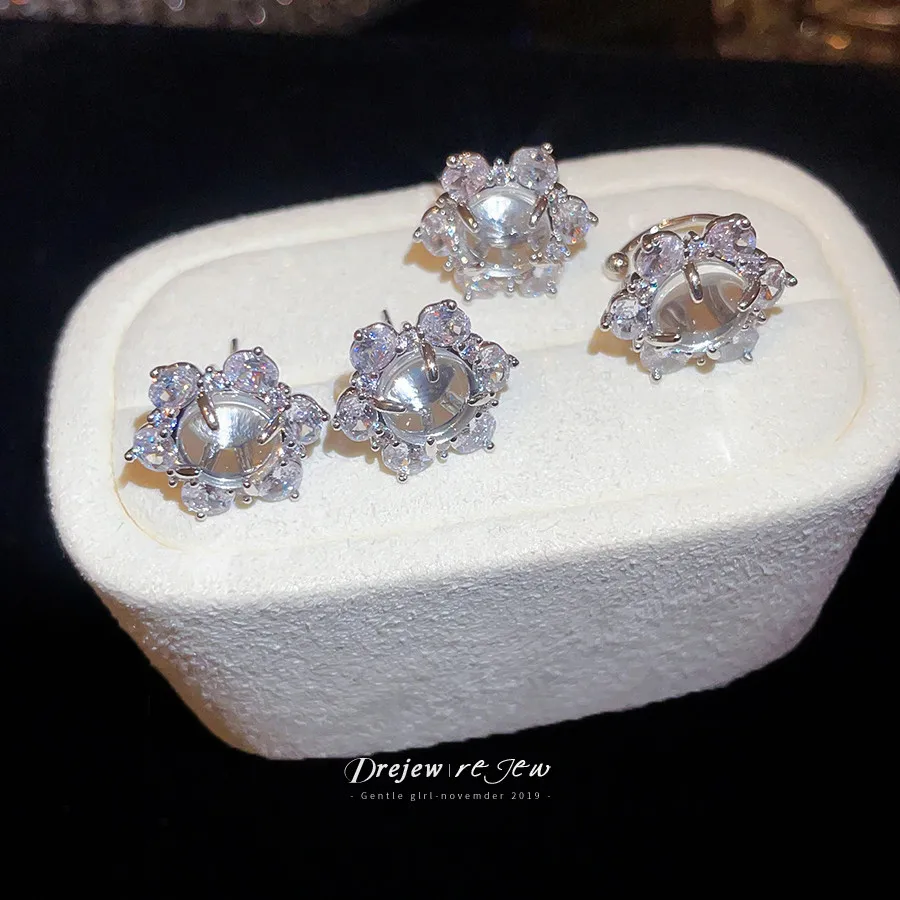 DREJEW Alloy Flower Shaped Stud Earrings Large Central Zircon and Zircon Silver Elegant Design Daily Wear Jewelry Gifts