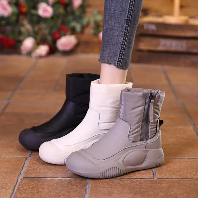 Botas de neve para mulheres 2025 novos sapatos de algodão inverno com sapatos femininos de pelúcia e grossos sola grossa antiderrapante e botas quentes