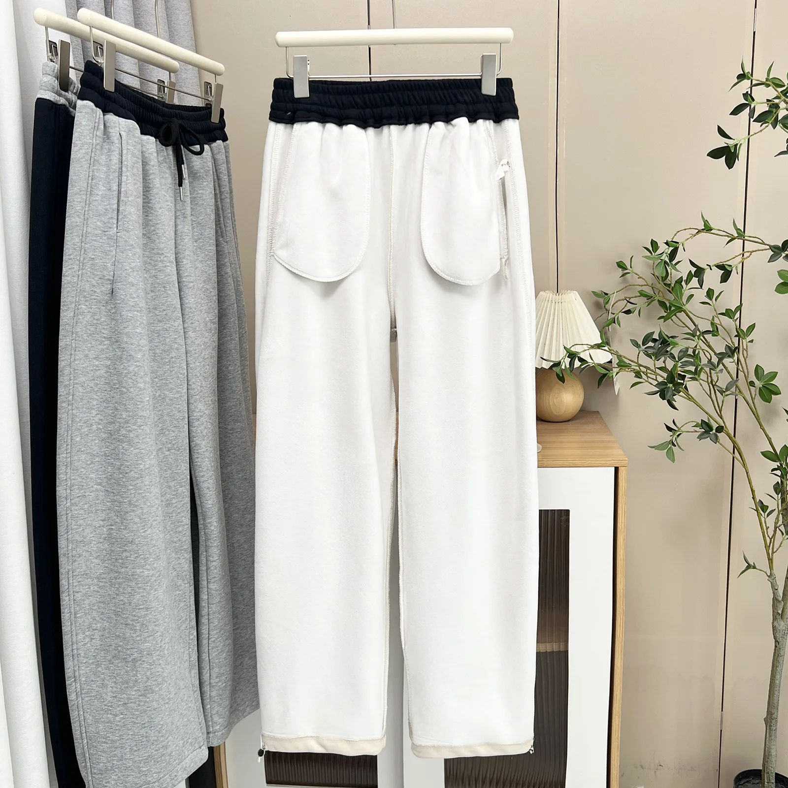 XXXXL موضة حجم كبير المرأة سراويلي حريمي جديد الخريف والشتاء عادية ومتعددة الاستخدامات سميكة الصوف منحني بنطلون 2582