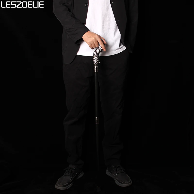 عصا المشي برأس التنين الفضي ذات الطراز الداكن مع كرة كريستال سوداء للرجال عصي المشي المزخرفة الفاخرة للنساء