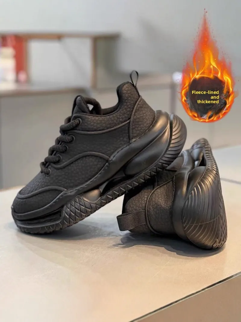 

Men's Winter Fleece Lined Sports Running Shoes Thick Bottom Casual Low Top Rubber Outsole Waterproof Leather Surface