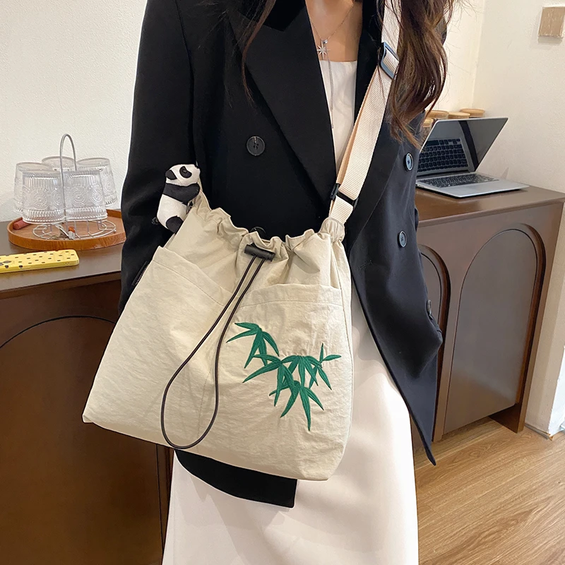 Versatile Women'S New Large Capacity Drawstring Single Shoulder Crossbody Bag Simple Casual Embroidered Bamboo Storage Bags
