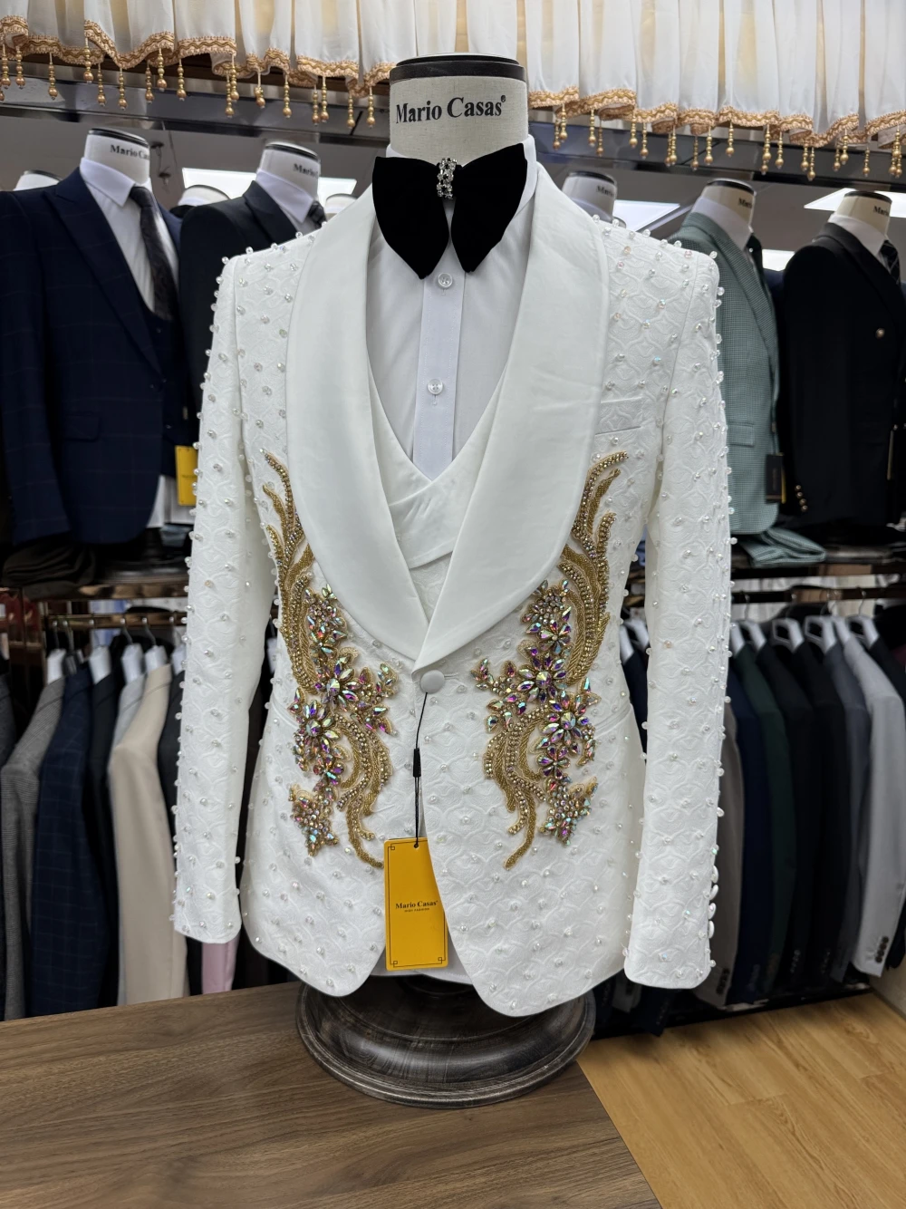 Stylish Pearls Crystals Men Suit Set Exquisite Stage Performance Tuxedo Jacket Pants Vest Handsome High Quality Groom Wear