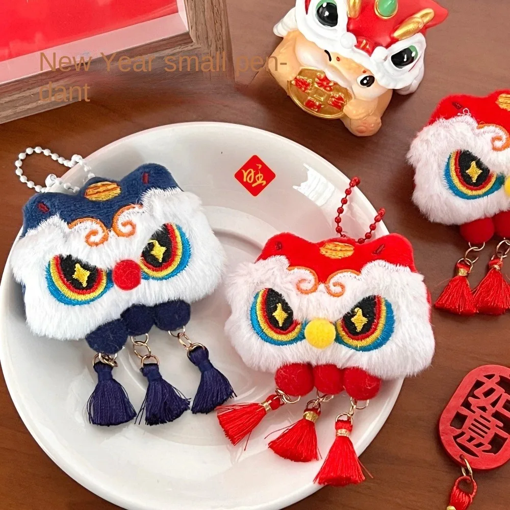 Chinese Style Chinese New Year Plush Keychain Lion Awakening Backpack Decor New Year Badge Cartoon Tassel Lion Dance Brooch