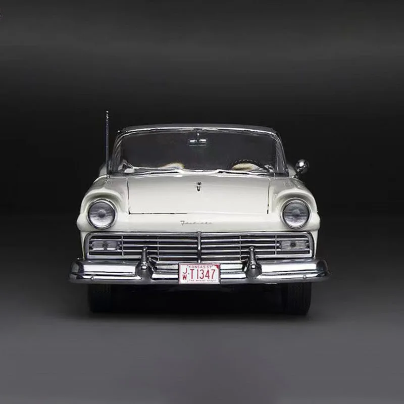 Diecast 1/18 Scale 1957 Ford Fairlane Alloy Car Model Adult Fans Collection Souvenir Gifts 1346#