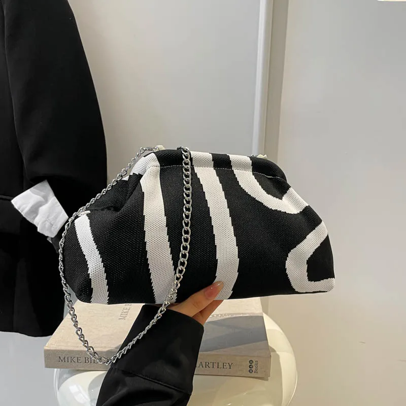 

Striped Shell Bag Autumn New, Knitted Chain Messenger Bag, One Shoulder Versatile, Casual and Fashionable