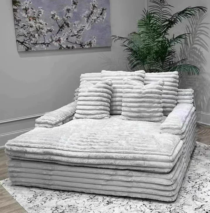 

Customizable Italian Minimalist Velvet Sofa Bed French Fabric Lazy Living Room Puffs Bedroom
