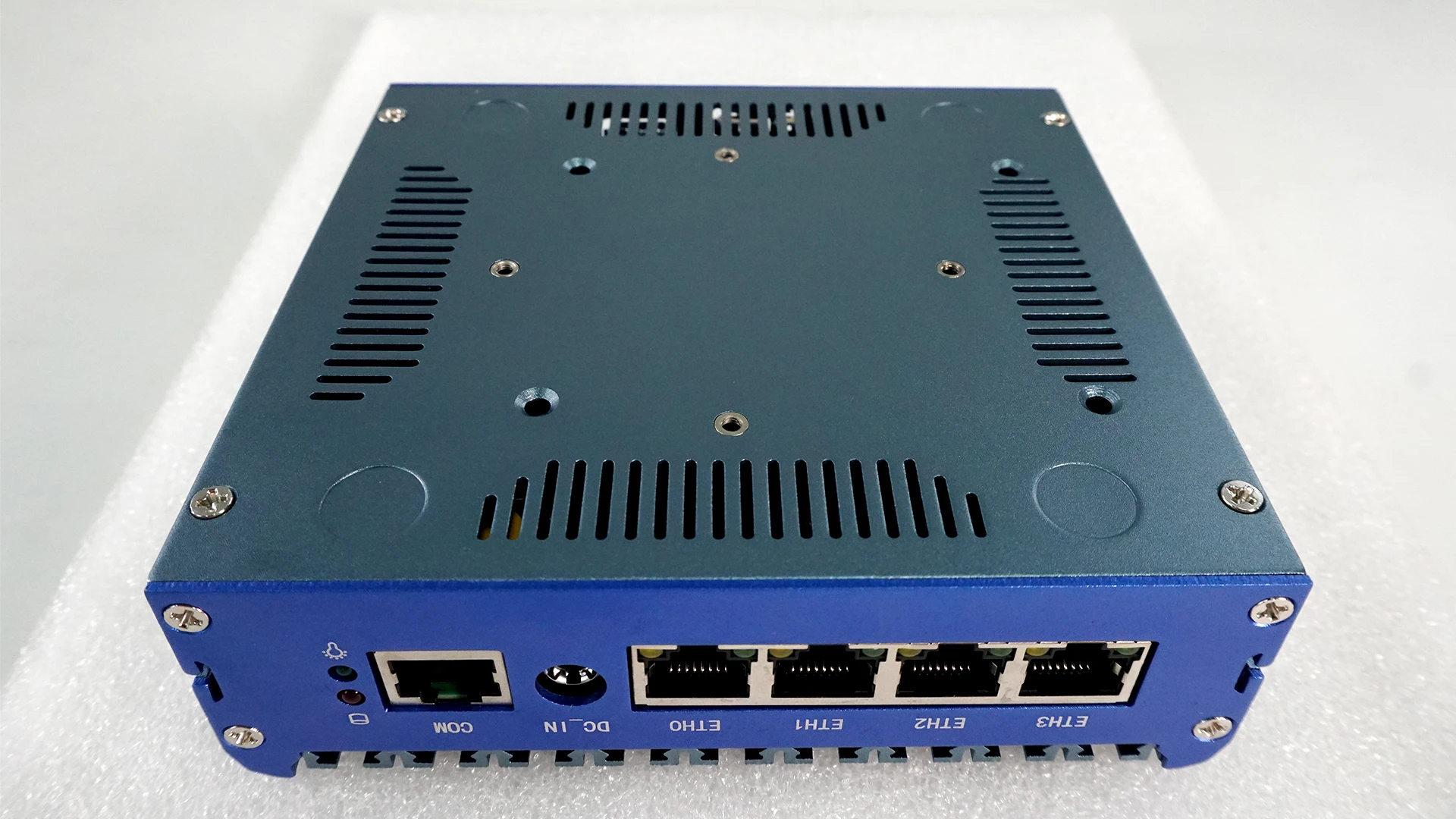 IKuaiOS Fanless Network Appliance Inside Celeron Pentium 4LAN Intel i226 2.5GbE Compatible Pfsense Mikrotik G48S 1338NP 4L