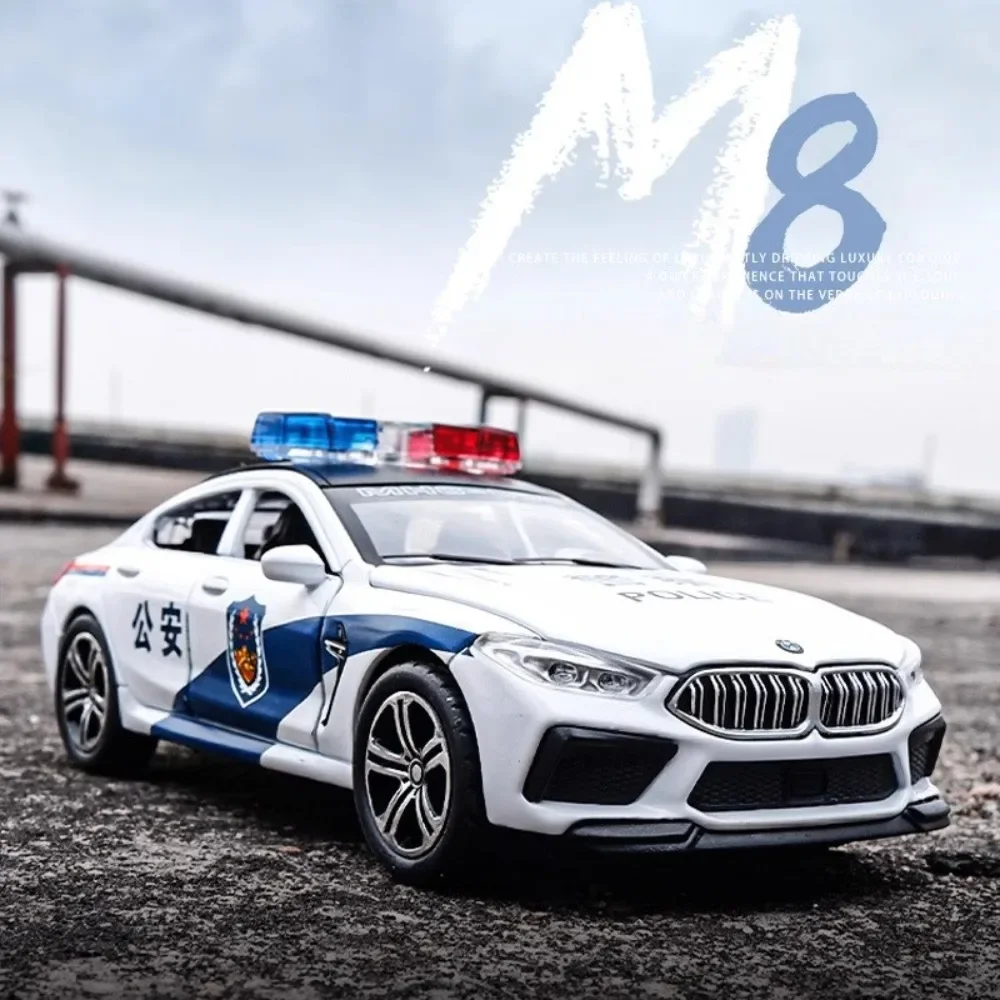 Modèle de voiture de Police M8 échelle 1:32, jouet en métal moulé sous pression, modèles de véhicules de Simulation 110 portes ouvertes, cadeaux de Collection pour garçons