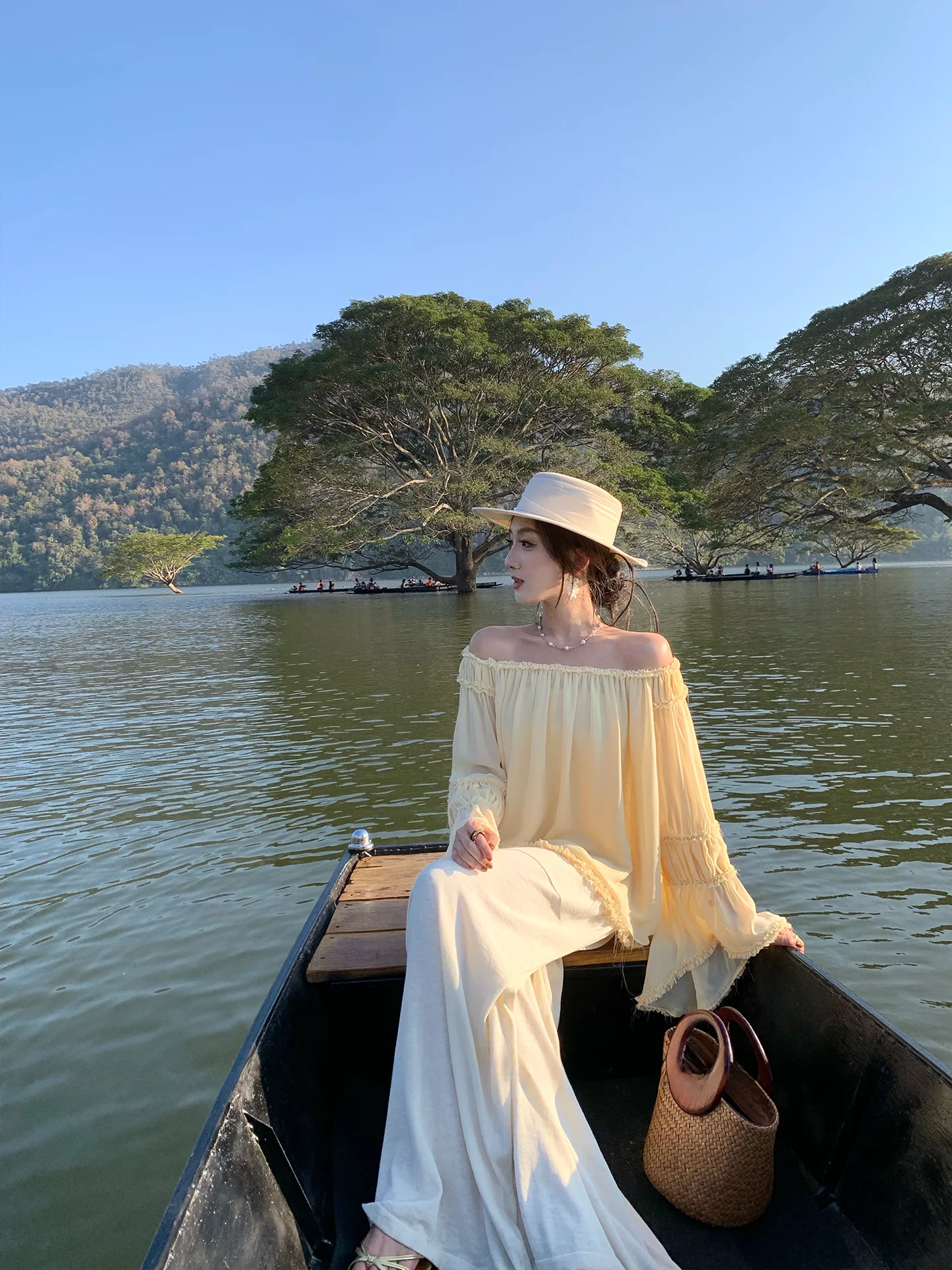 

Женская шифоновая блузка Tina FairyZim с длинным рукавом, свободного кроя, цвета жасмин, повседневный стиль, весна 2026