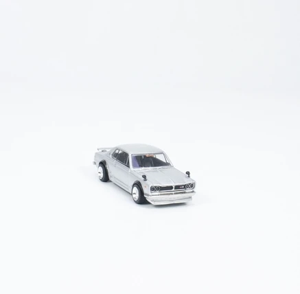 Tarmac Works 1:64 2000 (KPGC10) Silver Special edition Model Car