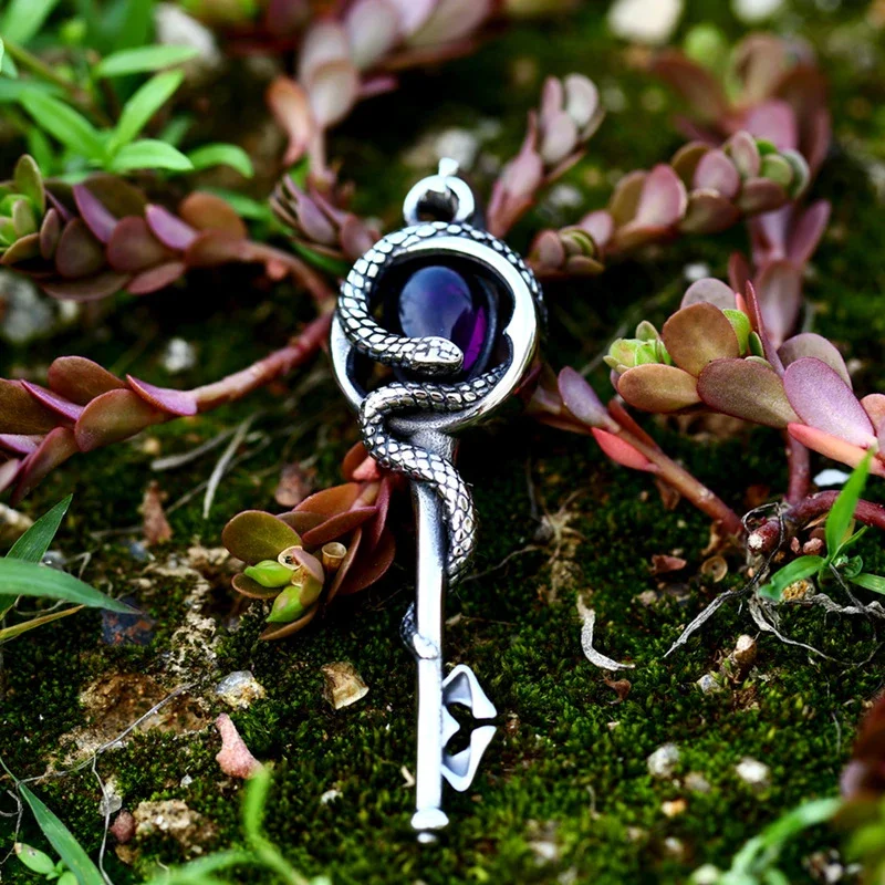 Fashion Black Stone Key Necklace Stainless Steel Snake Chain Pendants Couples Punk Unique Amulet Jewelry Gifts Wholesale