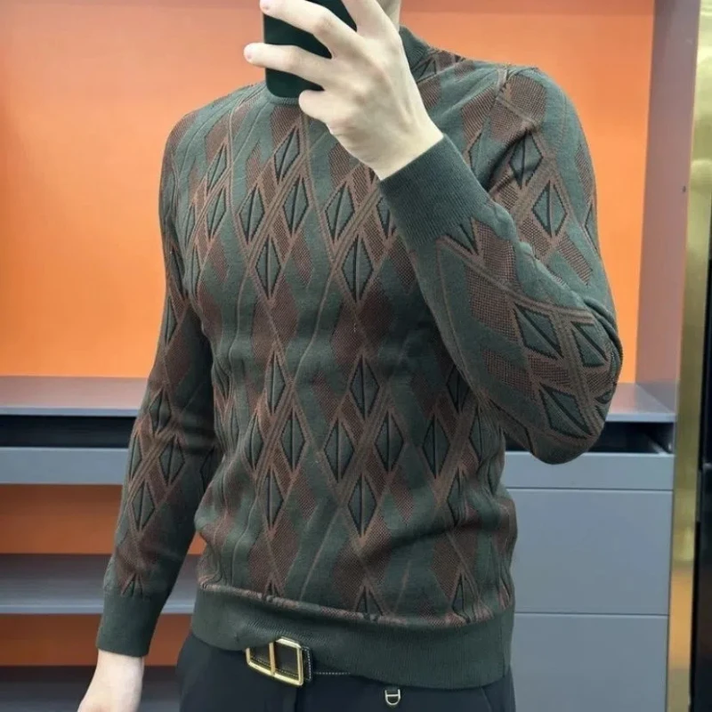 Street Fashion Trend Autumn Men Mock Neck Diamond Check New Smart Casual Loose Loog Sleeve Knitted Bottoming Shirt Pullover Tops