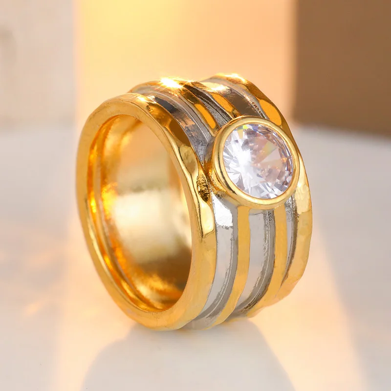 Women's Retro Style Wide Inlay Zircon Ring Two Tone Lines Design Simple Exquisite Ring Fashion party Jewelry Accessory