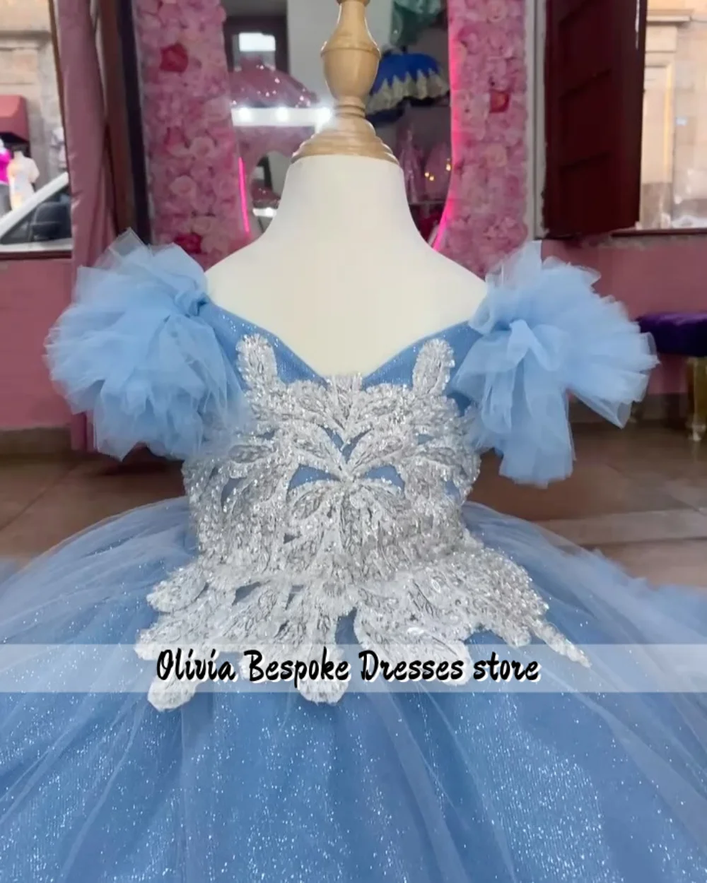 Sky Blue Tulle Riched Train Flower Girls Dresses For Wedding Party Off The Shoulder Puff Sleeve Princess Prom Dress Customized