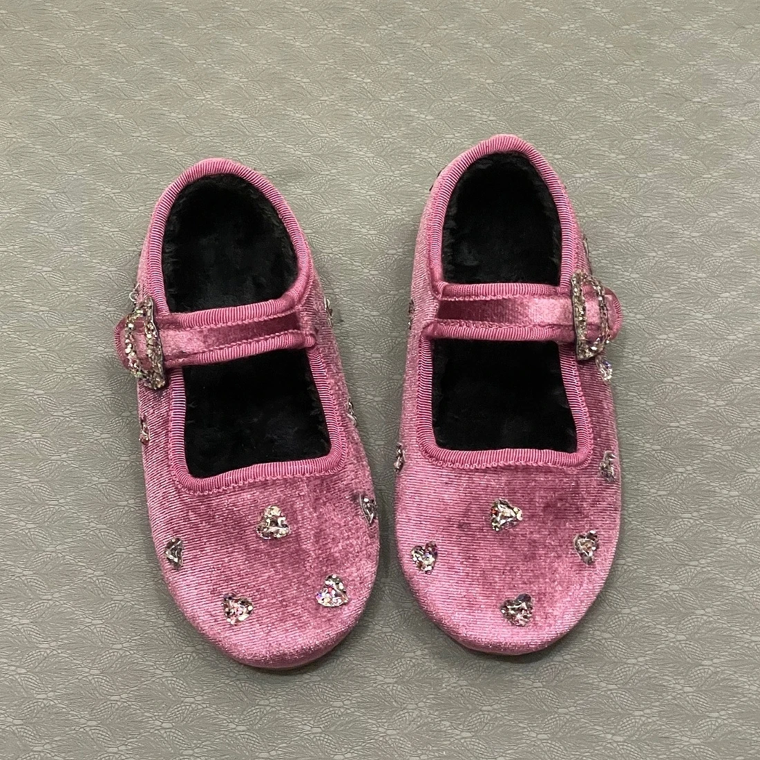 New Princess Shoes Fashionable and Unique Small Love Shaped Children's Shoes 24-36 Sizes Popular Christmas Gifts