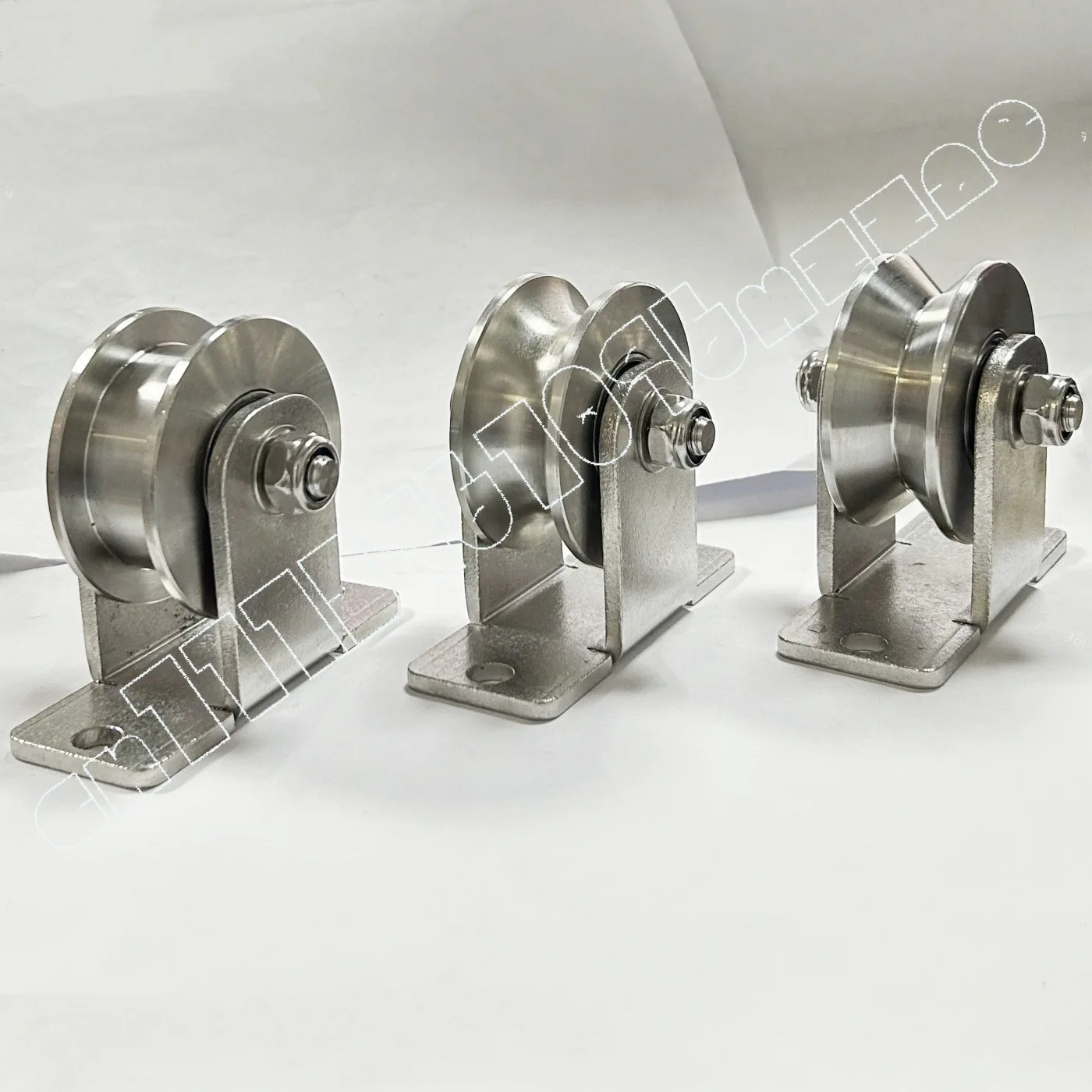 Stainless Steel Pulley Double Hole Frame Single Double Nut Wheel Wire Rope Lifting Pulley with Bearing 304 Bolt Track Wheel