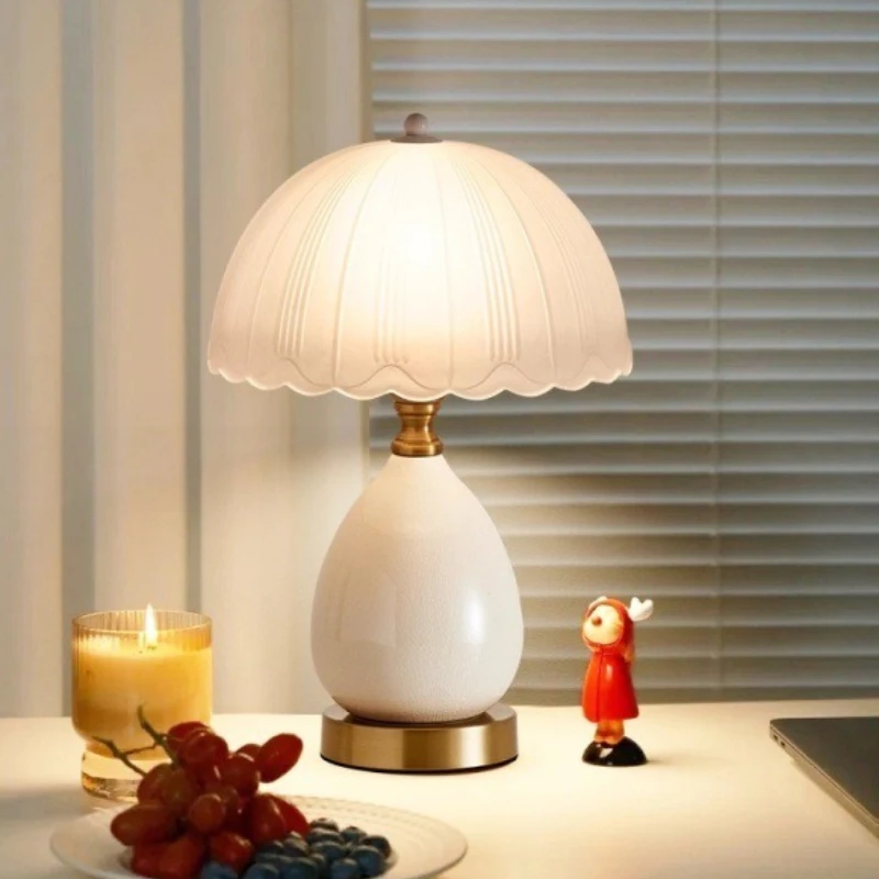 Moden Crack Green Ceramics LED Table Lamps White Glass Lampshade Living Room Bedroom Restaurant Office Eye Protection Desk Light
