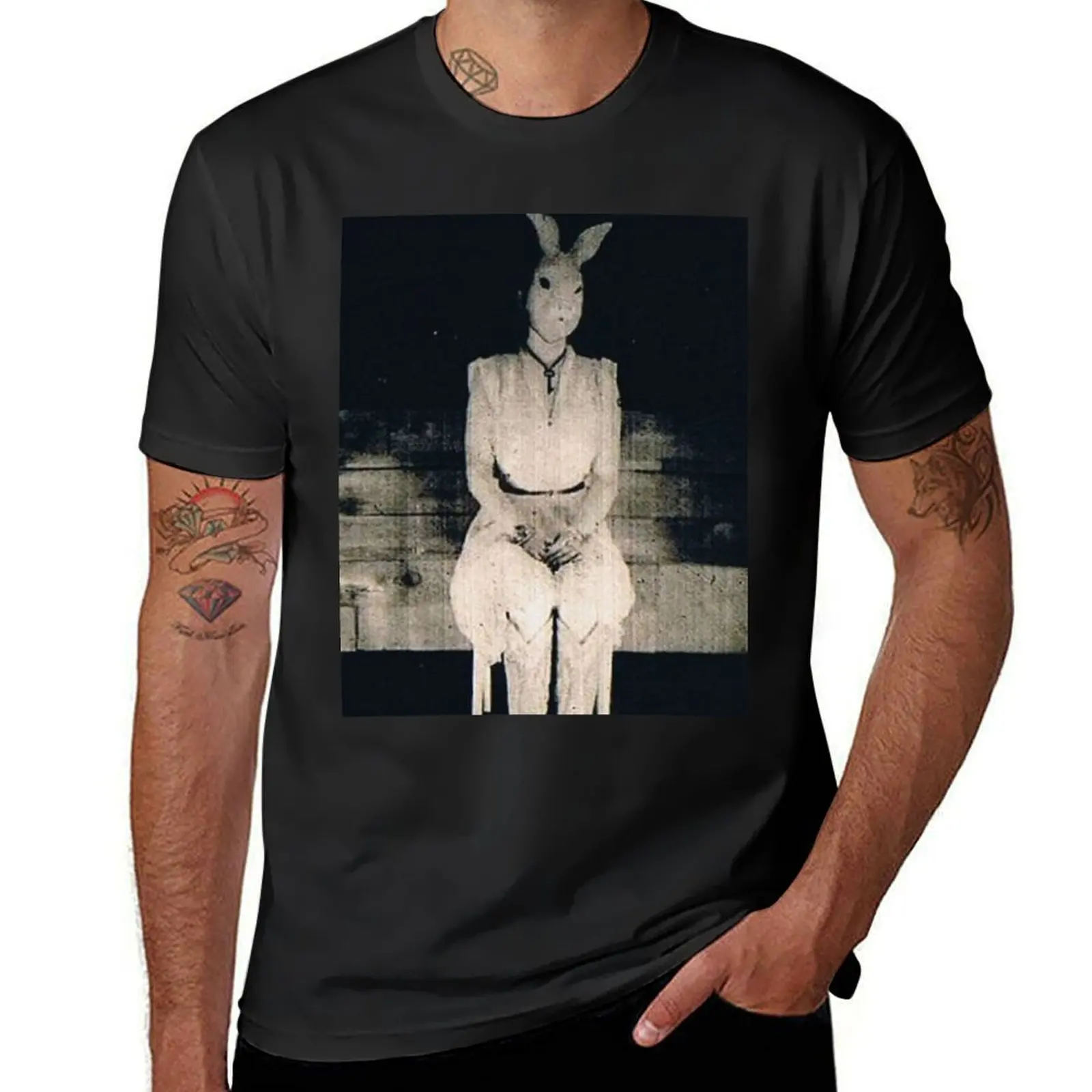 

Vintage creepy bunny person photo T-Shirt funnys Short sleeve tee vintage hippie clothes mens cotton t shirts