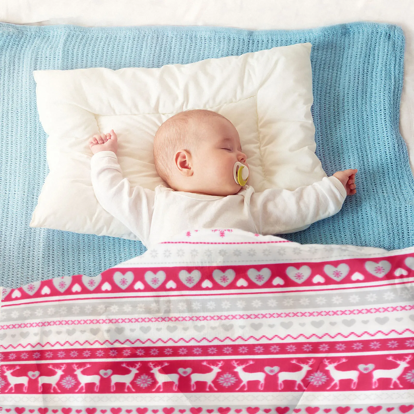 Blanket Soft Christmas Cartoon Design For Kids Girls Light Weight Throw Couch Use Infant Soother Blanket