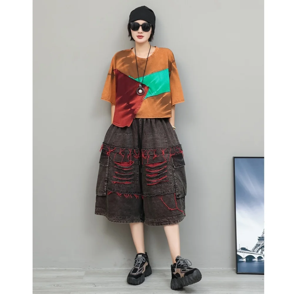 

Unique Fashionable Women Summer Suit Color-Block Short T-Shirt + Loose Ripped Denim Wide-Leg Pants Two Piece Set XY310