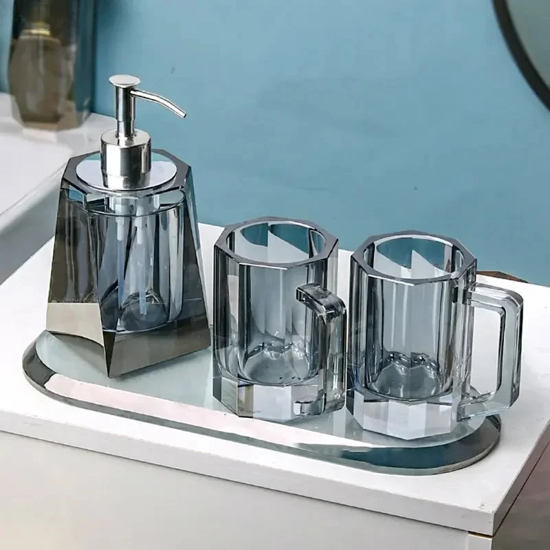 

Хрустальная бутылка для лосьона, чашки для полоскания рта, лоток, бутылки для шампуня, домашняя мыльница, держатели для зубных щеток, коробка для ватных тампонов, аксессуары для ванной комнаты