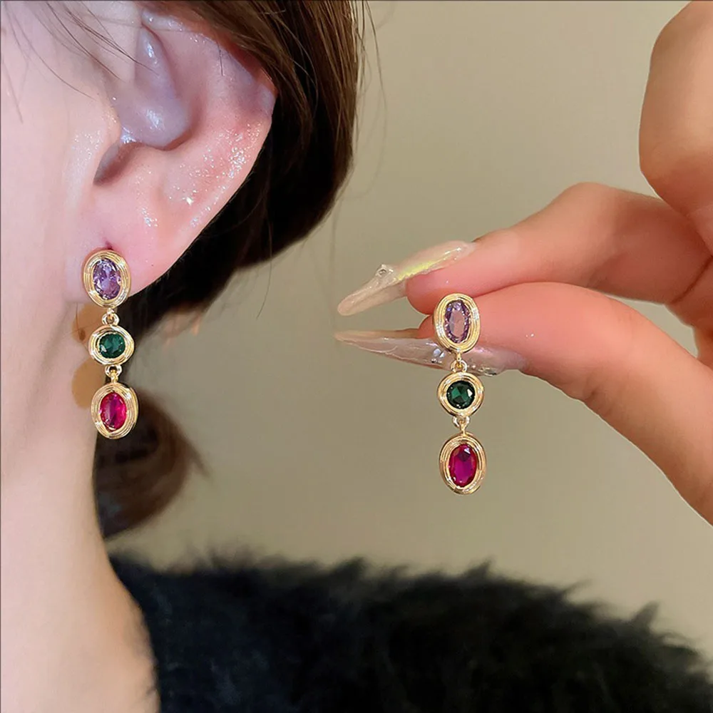 

Silvery-needle Oval Colored Zircon Earrings Fashionable and Elegant Niche High-end Jewelry For Women