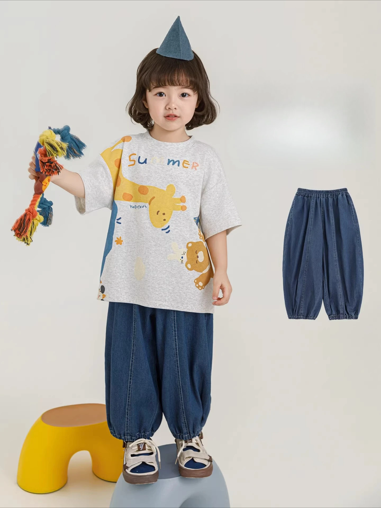 

Новые летние джинсы для девочек 2026 года с контрастной строчкой, на шнурке, с зауженными штанинами, повседневные джинсовые брюки-фонарики для детей 2-9 лет