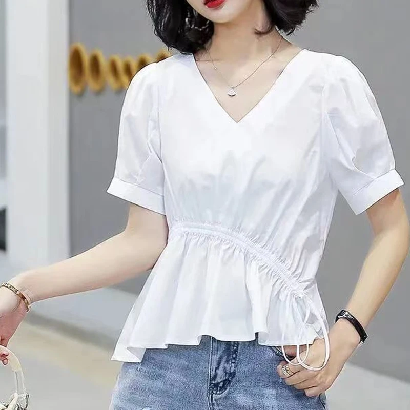 Shirts Women\'s New Summer Short Sleeve V Neck Solid Color Loose Pleated White Blouse Tops Temperament Fashion Women Clothing