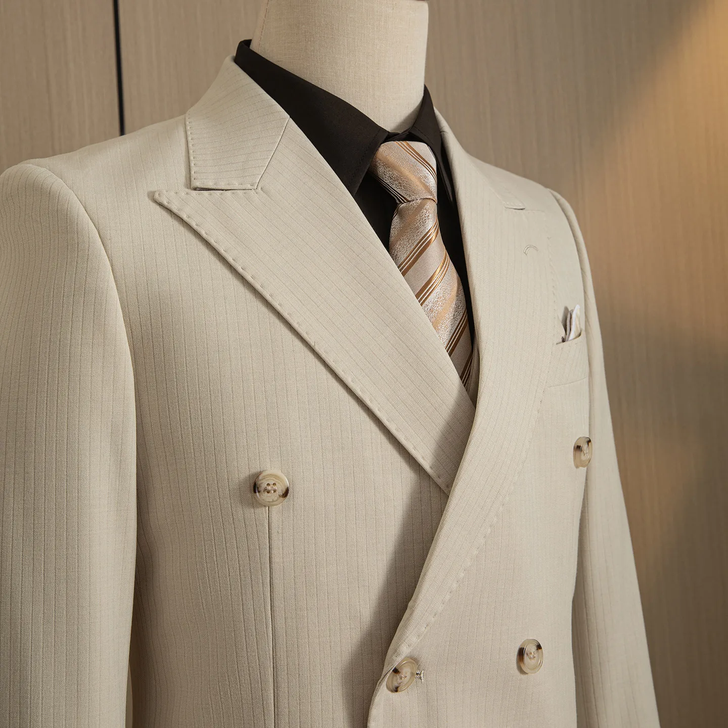 High-Quality Fashionable Men's Three-Piece Suit Autumn Winter Plaid Wedding Dress Double-Row Buttons Stylish Versatile Formal We