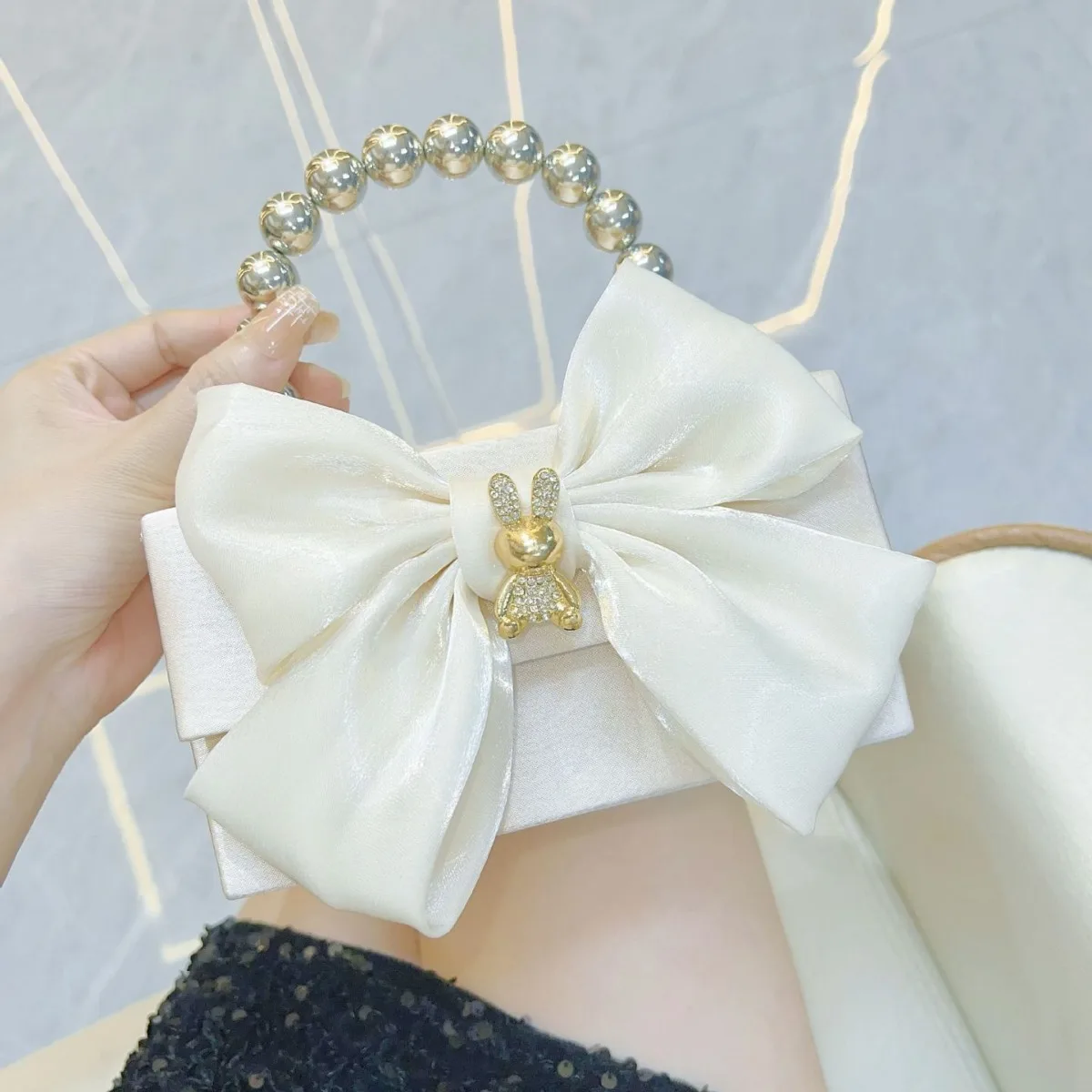 

Новый стиль знаменитостей, свадебная женская вечерняя сумка, атласное подходящее платье, маленькая квадратная сумка, косметичка на плечо с цепочкой