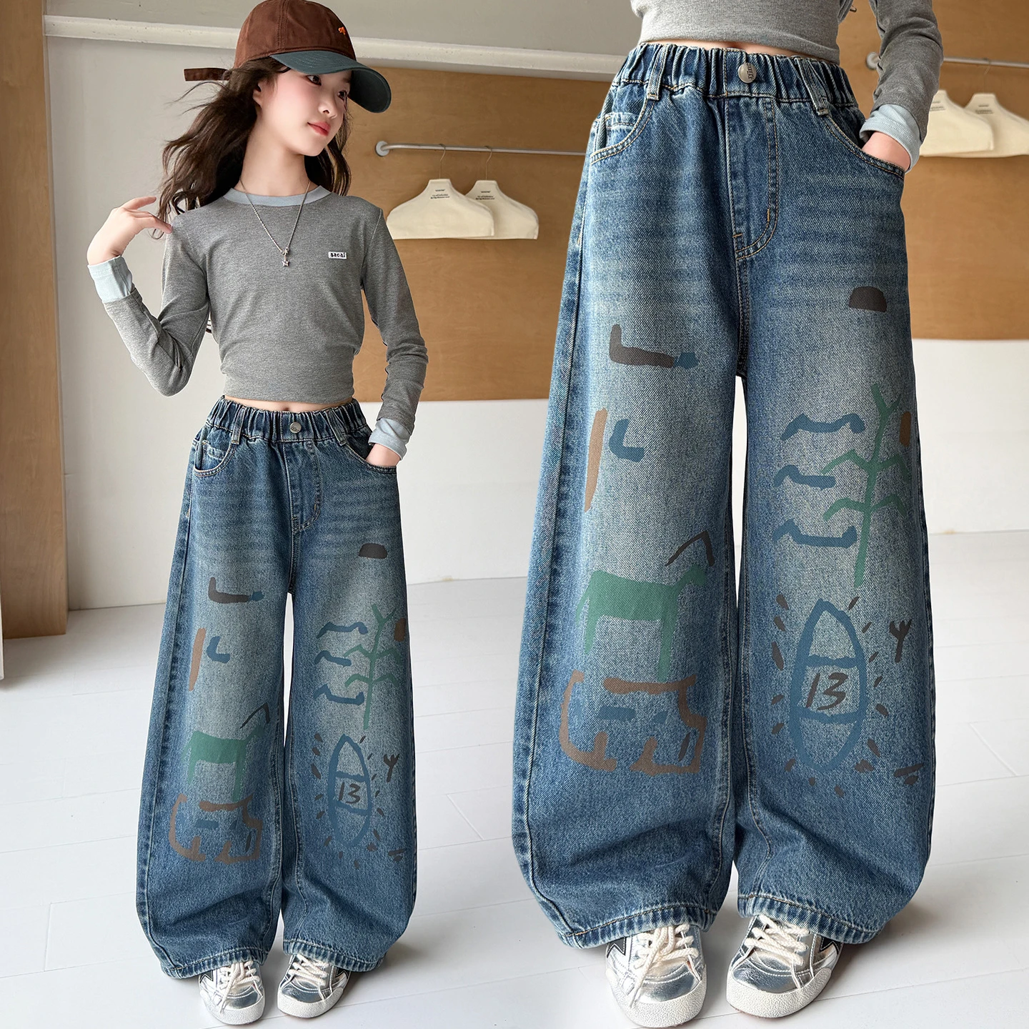 Girls' American-style Vintage Hip hop Ripped Graffiti Denim Pants Girl Summer Streetwear Trendy Design Loose Wide-leg Jeans