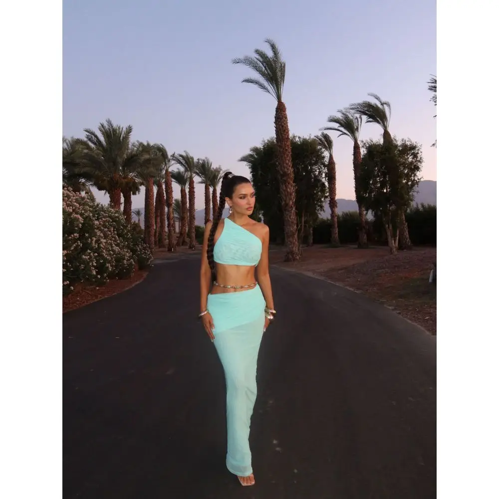 European and American style sexy diagonal shoulder neck short vest high waist asymmetric fishtail long skirt two-piece suit.