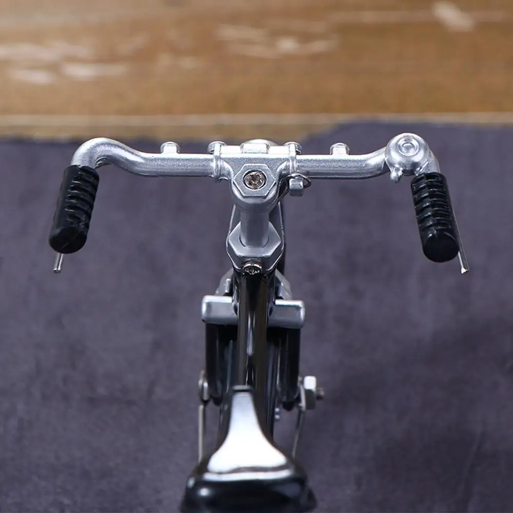 Odlewany Metalowy Miniaturowy Model Roweru Figurka Symulacja Roweru Model Roweru Retro Zabawki Rowerowe Vintage Model Roweru
