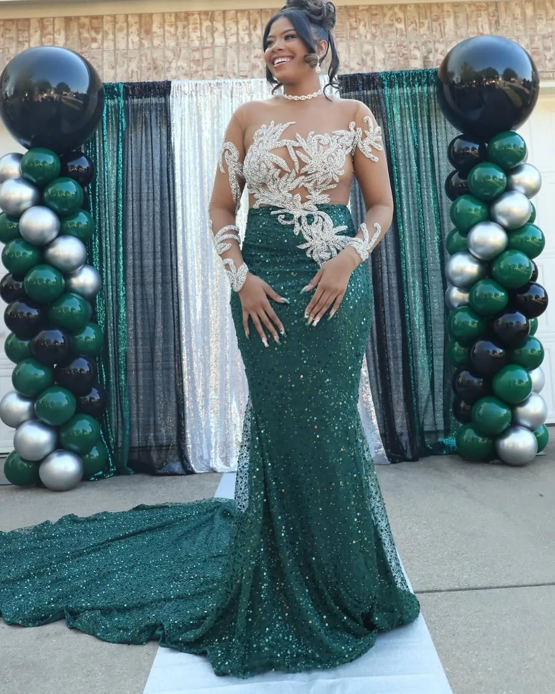 カスタマイズされた 2025 グリーンマーメイドウエディングドレスレースビーズスパンコールフルスリーブイブニングフォーマルパーティー誕生日ドレスドレス ZJ146