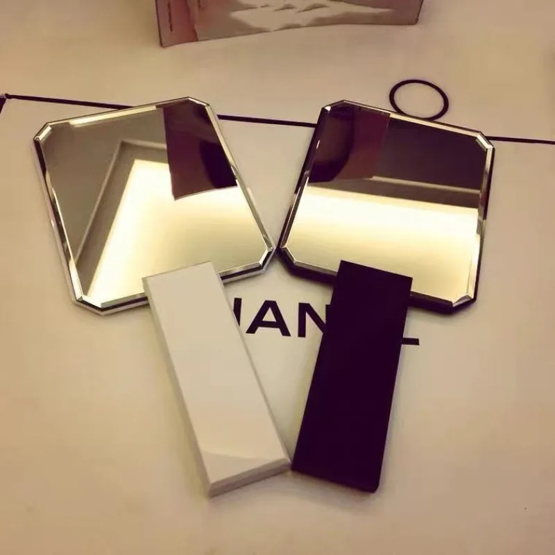 

Handled Aesthetic Mirror Girls Storage Portable Vanity Mirror Modern Design Espejo Maquillaje Luz Home Decoration Accessories