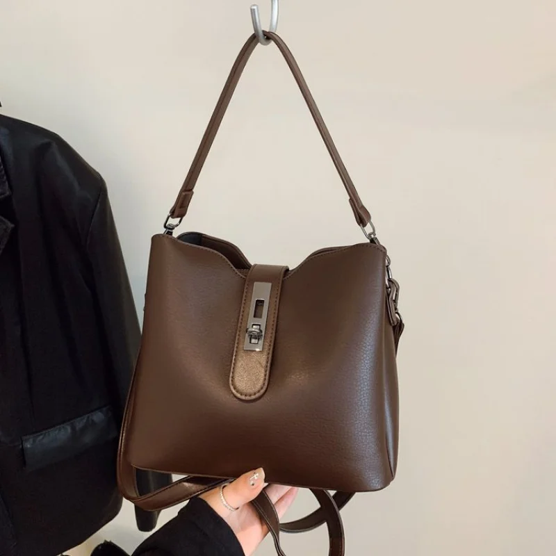 

High-End Women's Tote Bag Crafted From Forest-Printed Leather Featuring Trendy Famous Neat Lightweight Daily Look​