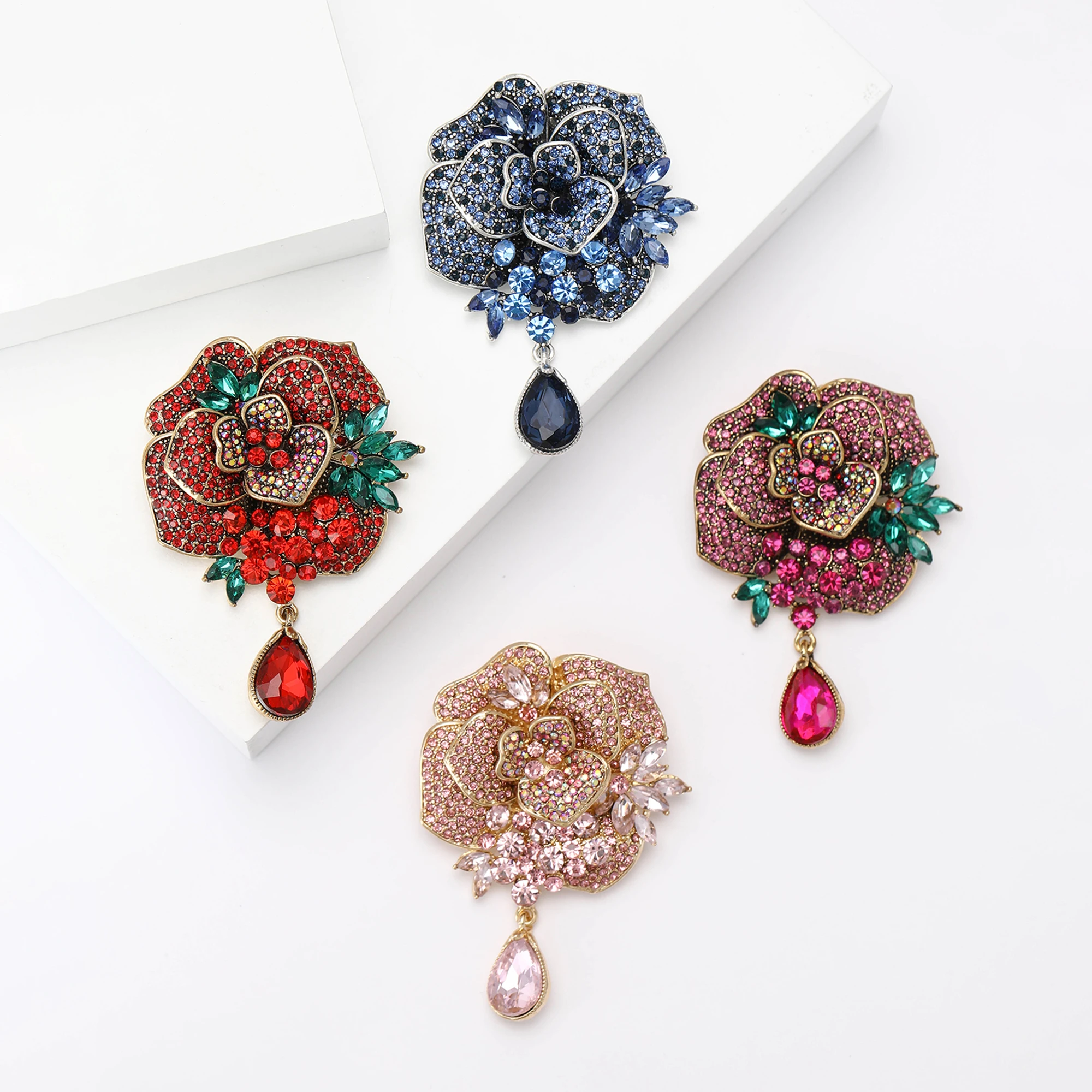 Rhinestone Heavy Pendant Flower Brooches for Women Unisex Glass Plant Pins Office Party Friend Gifts Jewelry Accessories