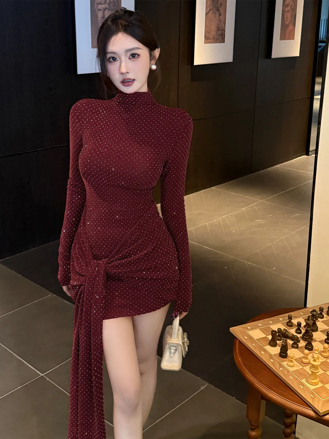 Sukienka wieczorowa damska, seksowna, świąteczna, czerwona, z długim rękawem, zdobiona cyrkoniami, o kroju kopertowym, obcisła mini, luksusowa, na imprezę klubową, bal maturalny.