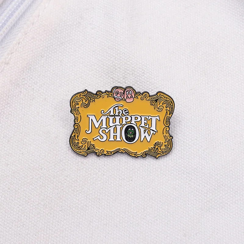 映画をテーマにしたバッジブローチピン、ジンジャーカラーのサイン、マペットショー-カエルエナメルラペルピン、コスプレジュエリー、ファンへのギフト