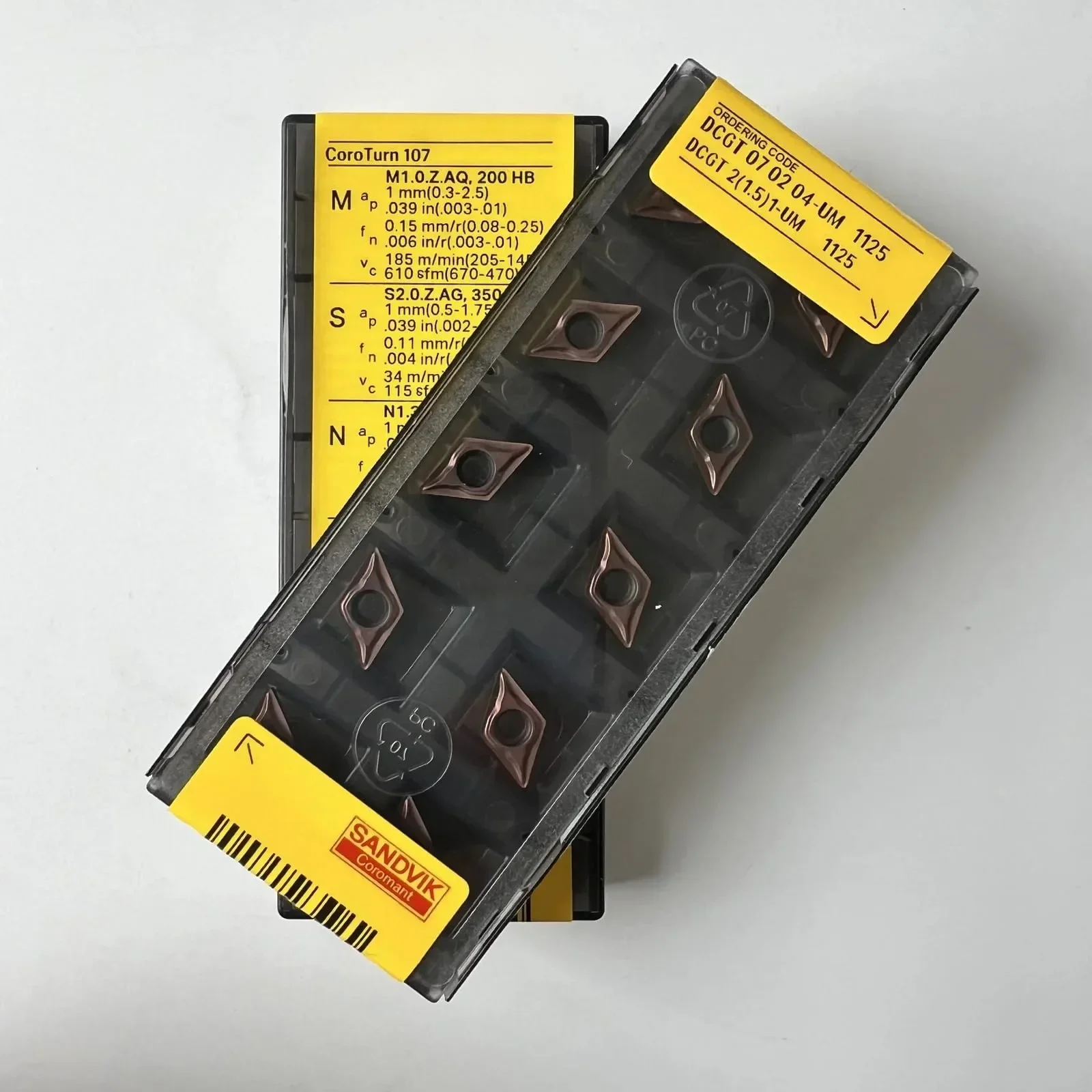 

SANDVIK-Coromant / DCGT070204-UM 1125 / / 10 Pcs