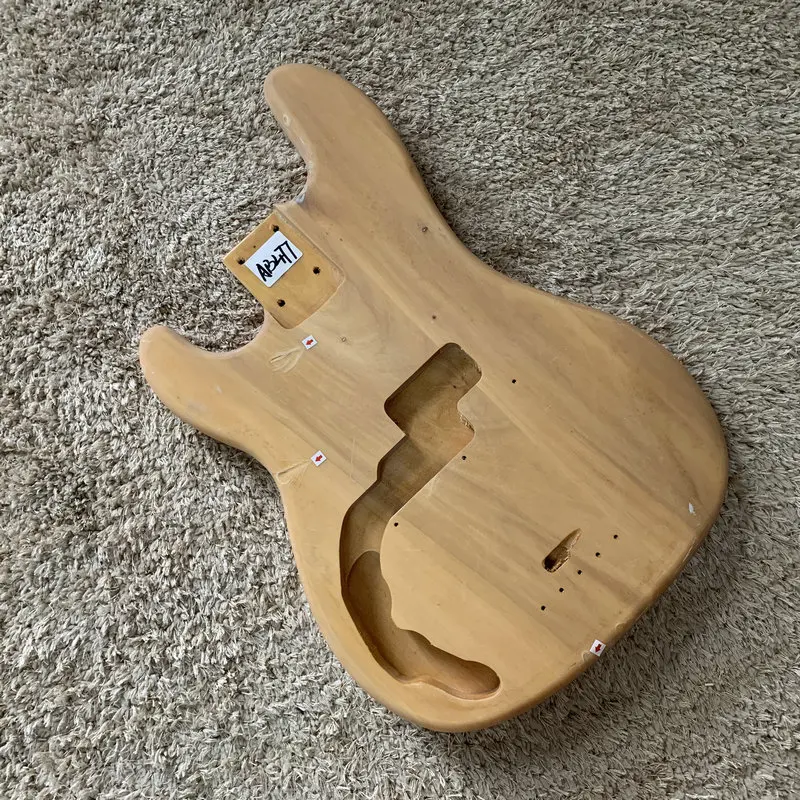 

PB Bass Left Hand Version 4 String Electric Bass Body Unfinished Natural Solid Bass Wood for DIYAB477
