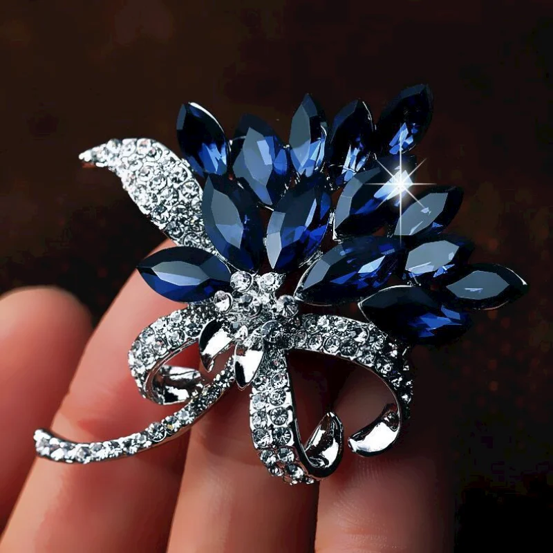 Luxury Design Blue Crystal Bouquet Brooches For Women Inlaid Rhinestone Trendy Brooch Pins Clothing Accessories Jewelry Gifts