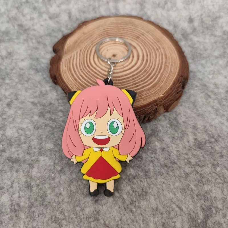 سلسلة مفاتيح منقوشة على شكل رسوم متحركة يابانية SPY×Family Kawaii ملحقات أنيمي هدية صغيرة