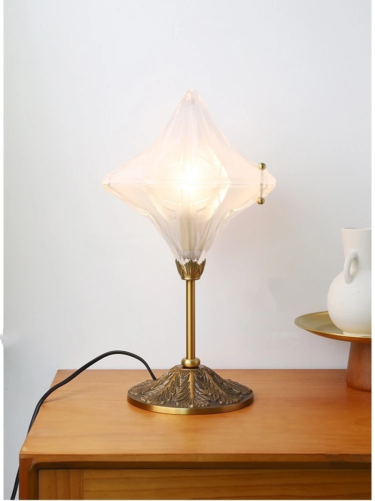 Vintage Diamond Embossed Glass Table Lamp Brass Carved Base Retro Art Bedside Night Light Decor Lamp for Bedroom Living Room