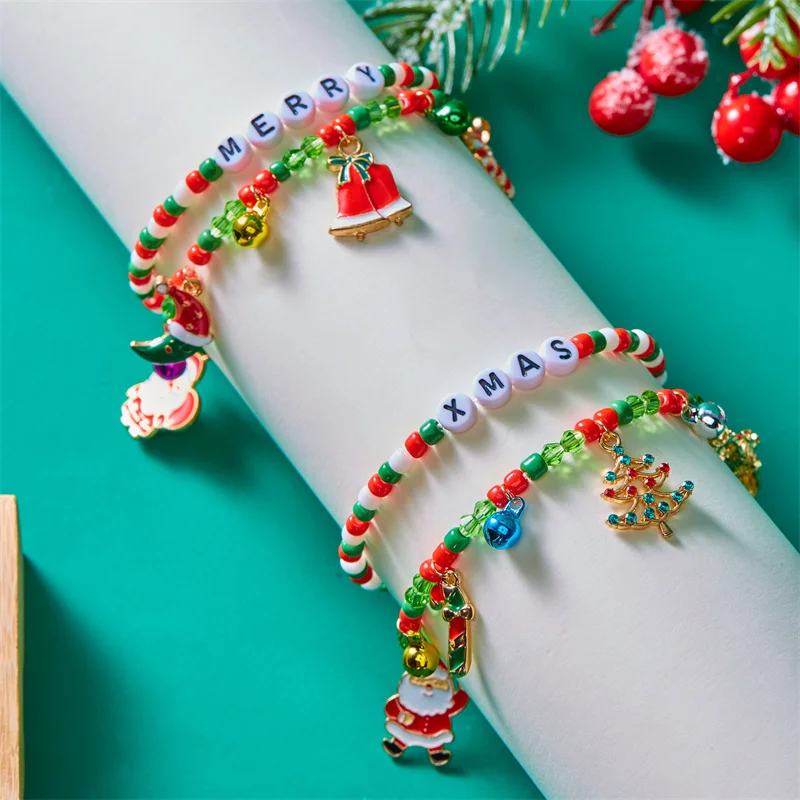 Bracelet de perles de riz multicolores de Noël pour femmes, pendentif père Noël mignon, arbre de Noël, bracelets de bonhomme de neige, bijoux de fête de navire de chia